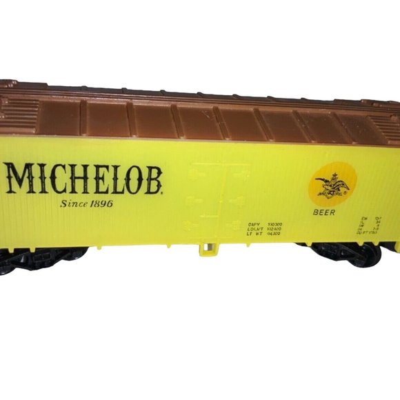 Vintage HO Michelob Advertising Beer Reefer Car - Picture 5 of 11